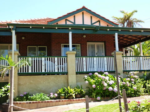 Exley House B&B - Seniors Australia 0