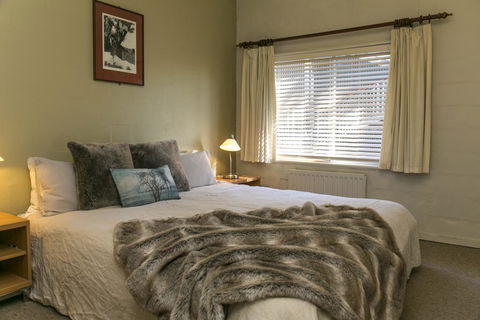 Feathertop Alpine Lodge - Seniors Australia 2