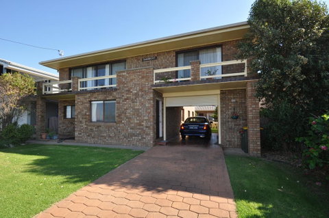 Flat 1/15 Dalmeny Drive - Seniors Australia 0