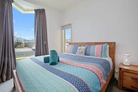 Flip Flop Retreat - Seniors Australia 2