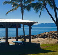 Golden Sands Beach House - Seniors Australia