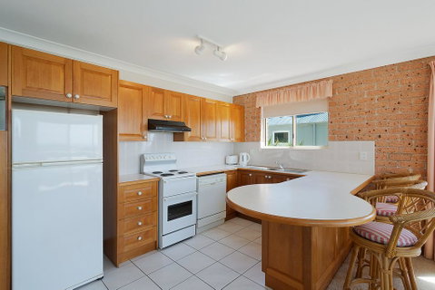 Grand Pacific 1 Unit 1 - Seniors Australia 3