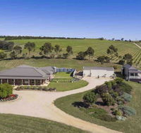 Harry Scotts Farmhouse At Vineyard - Seniors Australia
