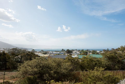 Hilltop Haven - Seniors Australia 2