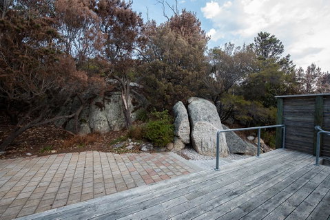 Hilltop Haven - Seniors Australia 3