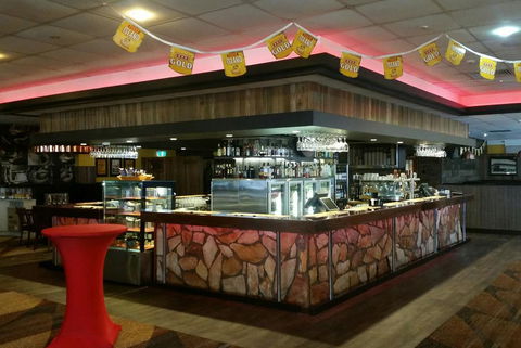 Isa Hotel - Seniors Australia 3