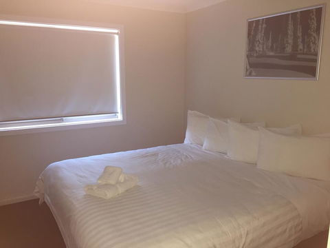 Jasper 3 Town Centre Jindabyne - Seniors Australia 1