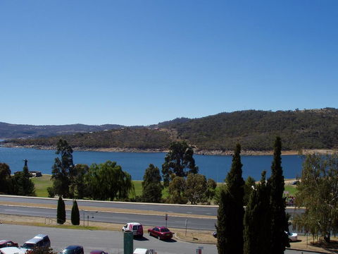 Jasper 4 Town Centre Jindabyne - Seniors Australia 0