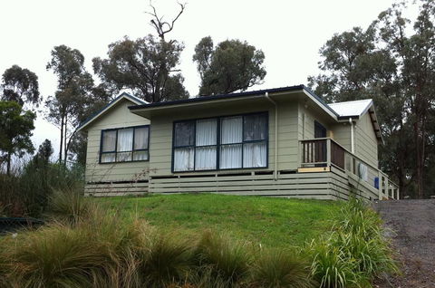 Kaishua House - JK Family Lake House - Seniors Australia 0