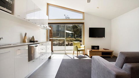 Lake Crackenback Resort & Spa - Seniors Australia 1