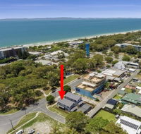 LAVISH BEACH HOUSE ON THE SURF SIDE - Seniors Australia