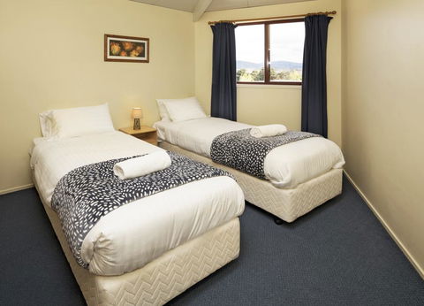 Leo's Cottage - Seniors Australia 3