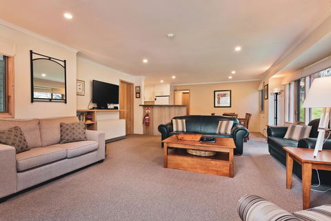 Lhotsky Apartments - Seniors Australia 3