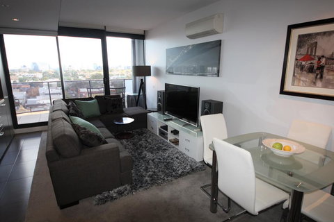 Luxurious With Great Views - Seniors Australia 1