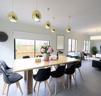 Luxury 9 BRM house in Melbourne - Seniors Australia