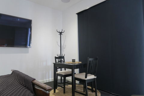 Luxury Homestay BNB In Rochedale - Seniors Australia 1