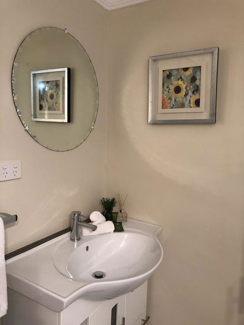 Macedon Ranges Hotel & Spa - Seniors Australia 1