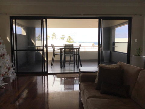 Marina Precinct - Seniors Australia 3