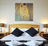 Meadowbrook Hotel Brisbane - Seniors Australia