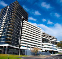 Modern Clean Luxury at the Right Price..... - Seniors Australia