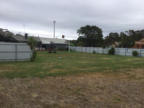 Moonambel Resort Hotel - Seniors Australia 1