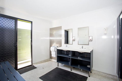 Mycow Accommodation Mackay - Seniors Australia 1