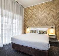 Nightcap at Sylvania Hotel - Seniors Australia