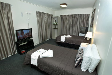 O'Sheas Windsor Hotel - Seniors Australia 0