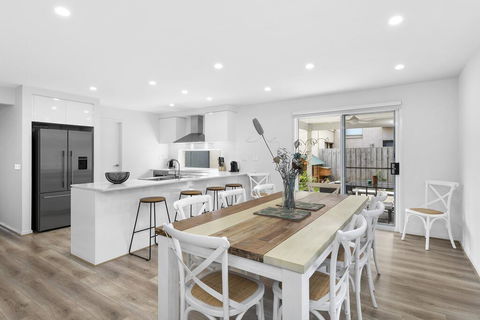 OCEAN BREEZE Family Home - Seniors Australia 1