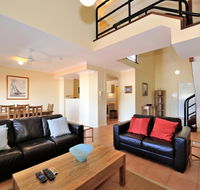 Ocean Sunsets - 2 bedroom converted warehouse apartment - Seniors Australia