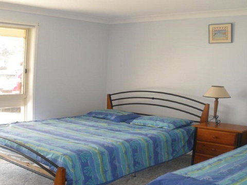 Ourimbah - Across From The Local Rock Pools - Seniors Australia 2