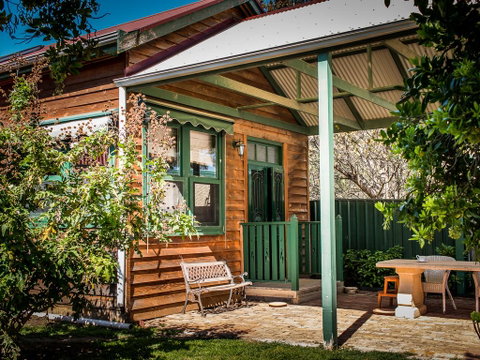 Peppercorns B&B - Seniors Australia 2