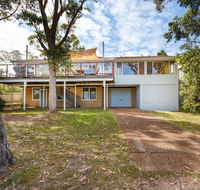 Pet Friendly 4 Bedroom Holiday Home - River Views - Seniors Australia