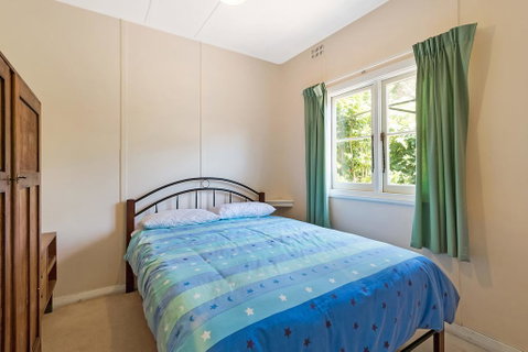Pet Friendly Beach Cottage @ Ballingalla - Seniors Australia 3