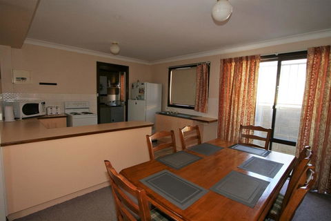 Petersdorf 4/129 Gippsland Street - Seniors Australia 1