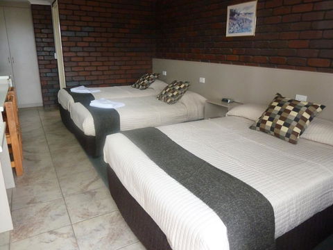 Pioneer Lodge Motel - Seniors Australia 0