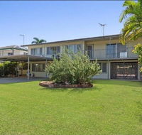 Private Abode and Handy location with a pool - Seniors Australia
