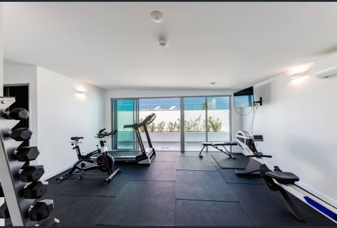 Private Mooloolaba Family 2 Bedroom Unit - Seniors Australia 3