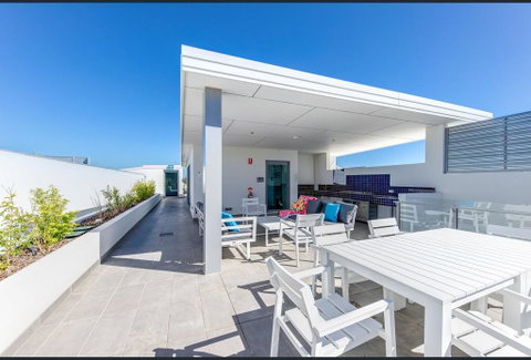 Private Mooloolaba Family 2 Bedroom Unit - Seniors Australia 2