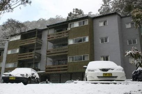 Retro 2 Bedroom Apartment - Seniors Australia 0