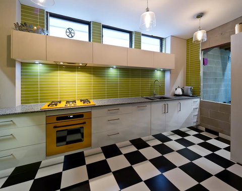 Retro House - Seniors Australia 1