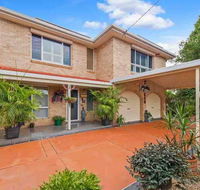 Riverside Haven - boating fishing beach cafes in walking range - Seniors Australia