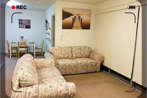 Rosanna Jewel! Up To 4ppl With 2 Bedroom+Parking - Seniors Australia 0