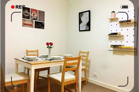 Rosanna Jewel! Up To 4ppl With 2 Bedroom+Parking - Seniors Australia 3