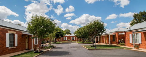 Ross Motel - Seniors Australia 1