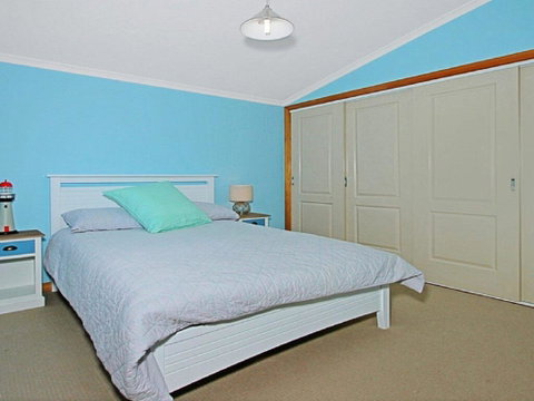 Sandlewood Breeze - Spacious Entertainer - Seniors Australia 3