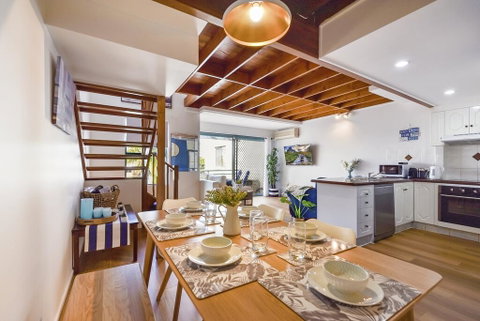 Santa Fe By The Broadwater - Seniors Australia 2