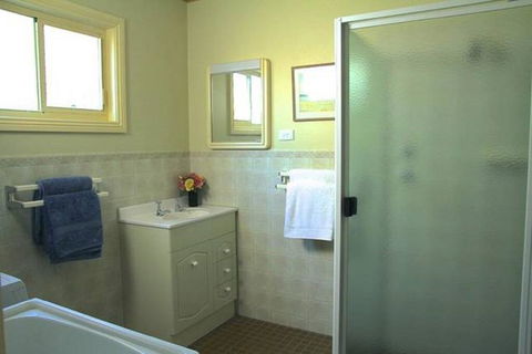 Schoolhouse Cottage American River - Seniors Australia 0