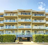 Sea Breeze Luxury Holiday Apartment - Seniors Australia