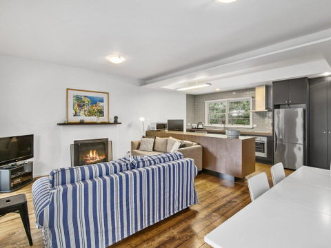 SEA CORNER - Anglesea - Seniors Australia 2